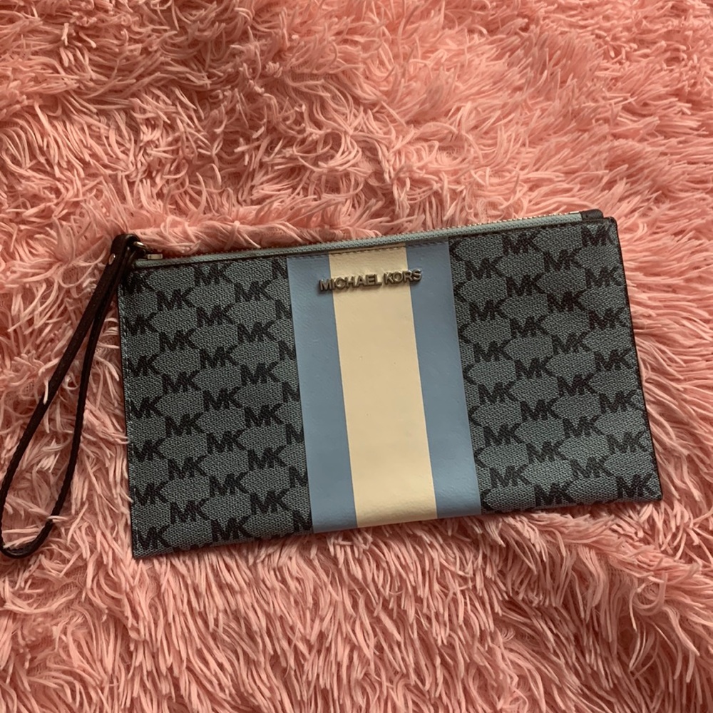 Sky blue Michael Kors purse/wallet. Never used!